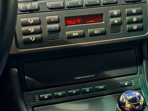 Used 2005 BMW M3 Coupe image 73