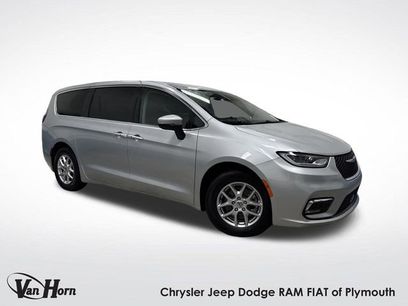 Certified 2023 Chrysler Pacifica Touring-L