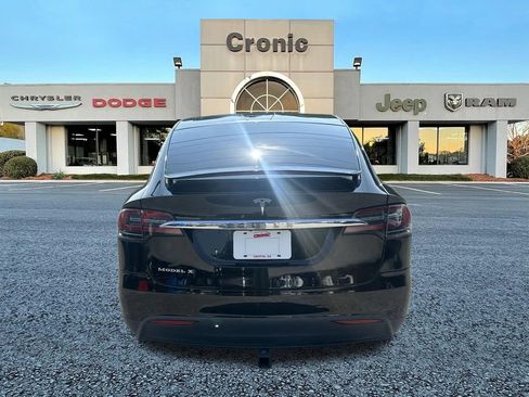 Used 2018 Tesla Model X 75D AWD/4WD image 4