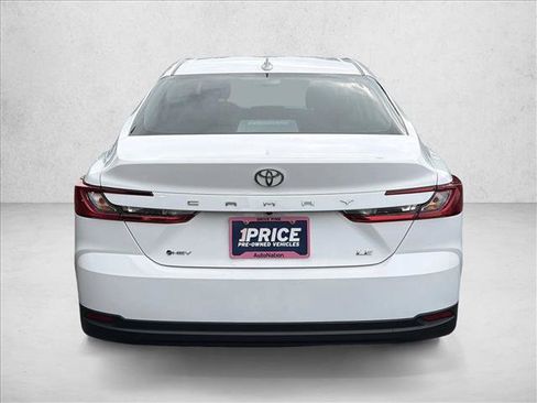 Used 2025 Toyota Camry LE w/ Convenience Package FWD image 6