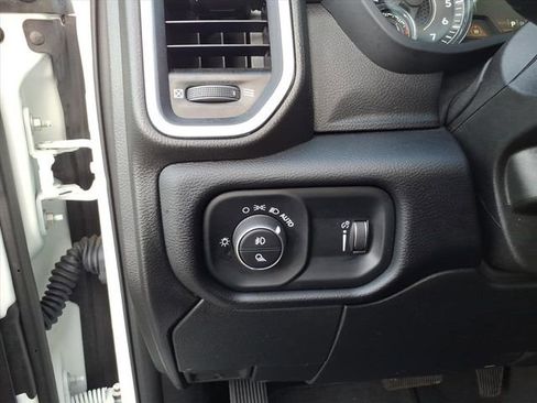 Used 2024 RAM 2500 Big Horn w/ Night Edition image 17