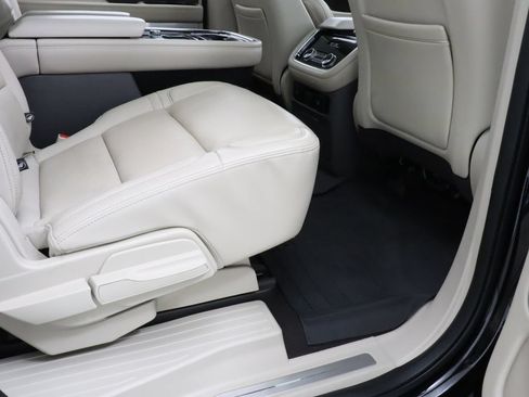 Used 2020 Lincoln Navigator L Reserve w/ Luxury Package AWD/4WD image 40