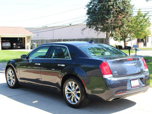 Used 2016 Chrysler 300 C AWD/4WD image 8