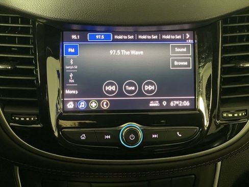 Certified 2022 Chevrolet Trax LT w/ Driver Confidence Package image 18