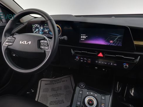 Used 2023 Kia Niro Wind FWD image 25