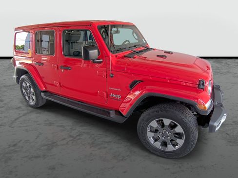 Used 2019 Jeep Wrangler Unlimited Sahara image 4