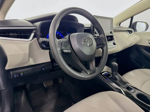 Used 2022 Toyota Corolla LE FWD image 22