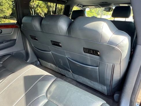 Used 2006 Cadillac DTS image 46