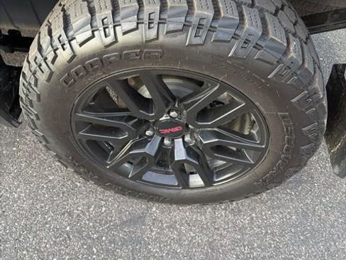 Used 2023 GMC Sierra 1500 Elevation image 9