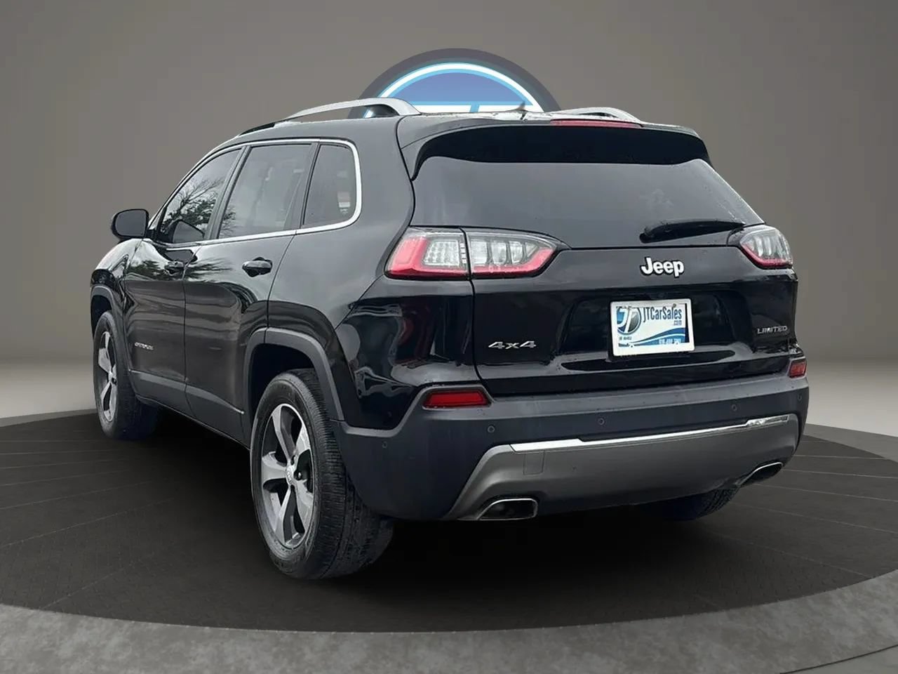 Used 2019 Jeep Cherokee Limited w/ Luxury Group AWD/4WD image 15
