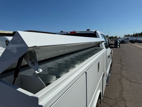 New 2026 Ford F250 XL w/ XL Chrome Package image 11