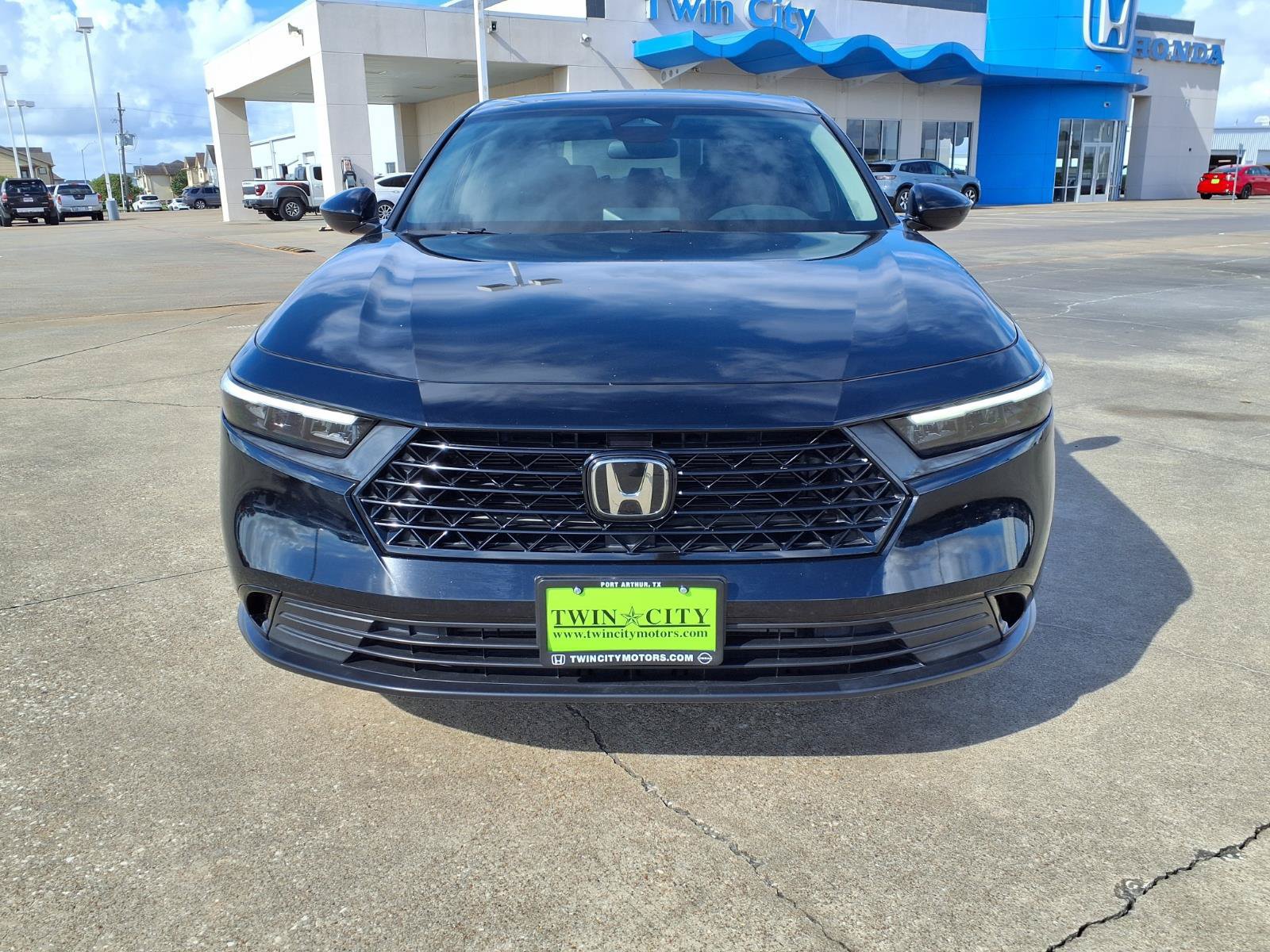 Certified 2023 Honda Accord EX image 3