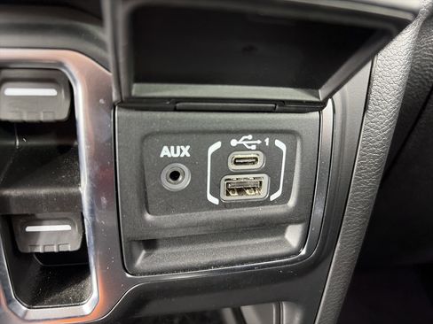 Used 2023 Jeep Wrangler Unlimited Sport AWD/4WD image 26