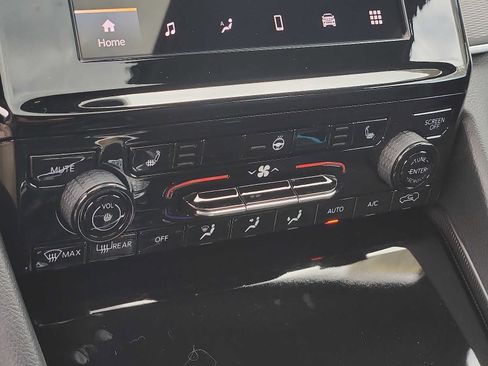 New 2025 Jeep Grand Cherokee 4WD image 12