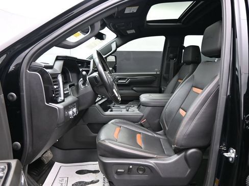 Used 2024 GMC Sierra 2500 AT4 w/ AT4 Premium Plus Package AWD/4WD image 9