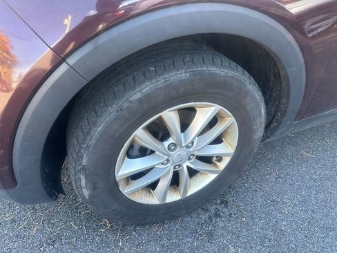 Used 2017 Kia Sorento LX image 2