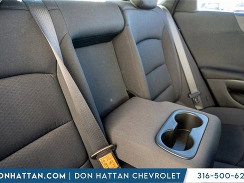 Used 2023 Chevrolet Malibu LT image 22