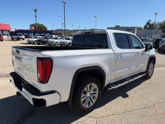Used 2023 GMC Sierra 1500 Denali w/ Technology Package AWD/4WD image 5