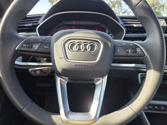 Used 2025 Audi Q3 2.0T Premium w/ Convenience Package AWD/4WD image 24