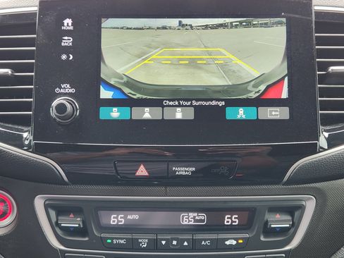 Used 2023 Honda Passport TrailSport image 18