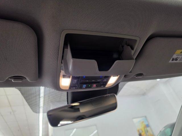 Used 2015 Acura TLX w/ Technology Package FWD image 28