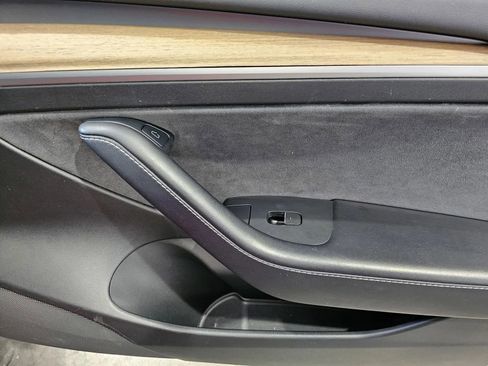 Used 2023 Tesla Model 3 Standard Range RWD image 6