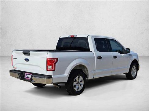 Used 2017 Ford F150 XLT image 5