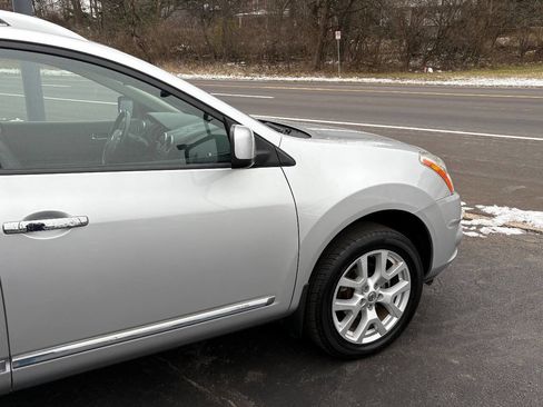 Used 2011 Nissan Rogue SV w/ SL Pkg image 5