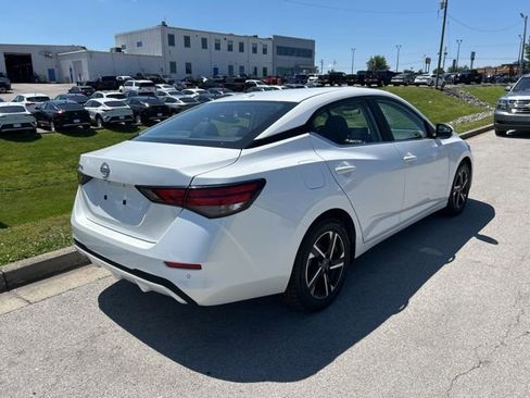 Used 2025 Nissan Sentra SV FWD image 3