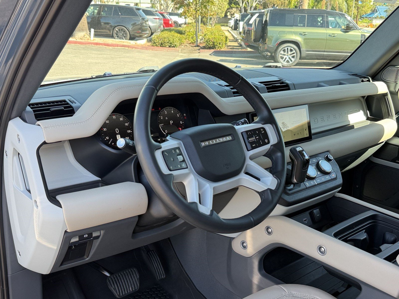 Used 2024 Land Rover Defender 110 S AWD/4WD image 4