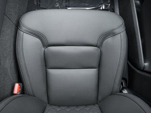 New 2026 Volvo XC90 B6 Plus w/ Protection Package Premier image 28