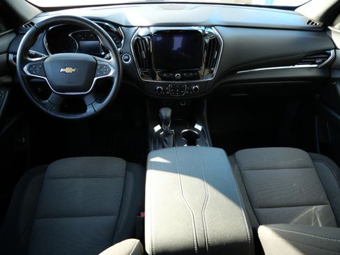 Certified 2022 Chevrolet Traverse LT image 11