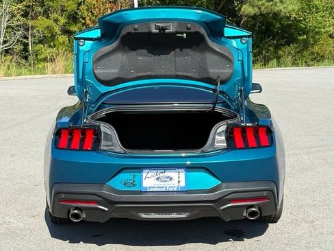 Used 2026 Ford Mustang Coupe RWD image 22
