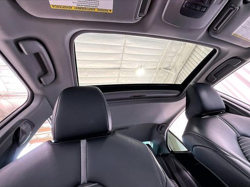 Used 2019 Toyota Camry SE image 27