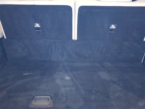 Used 2024 Mercedes-Benz GLS 450 4MATIC image 10