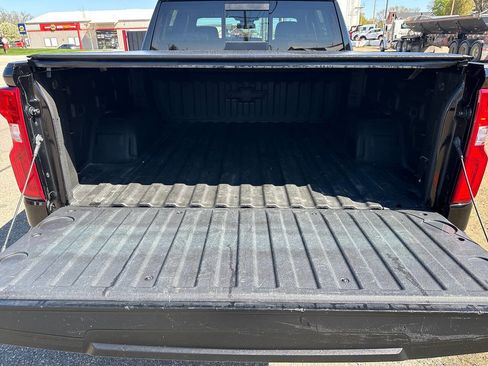 Used 2022 Chevrolet Silverado 1500 LTZ AWD/4WD image 31