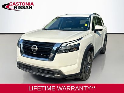 Used 2025 Nissan Pathfinder SV