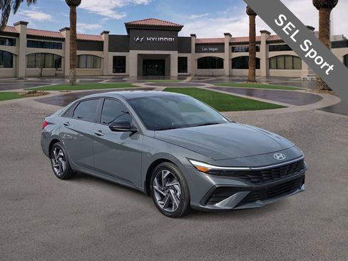 Certified 2025 Hyundai Elantra Sport FWD image 2