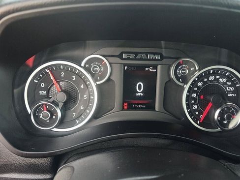 Used 2025 RAM 2500 Big Horn AWD/4WD image 4