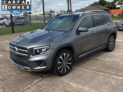 Used 2023 Mercedes-Benz GLB 250 4MATIC w/ Premium Package image 1