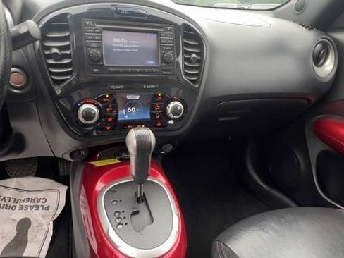 Used 2011 Nissan Juke SL AWD/4WD image 14