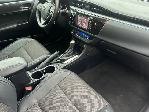 Used 2014 Toyota Corolla S w/ Driver Convenience Package image 18