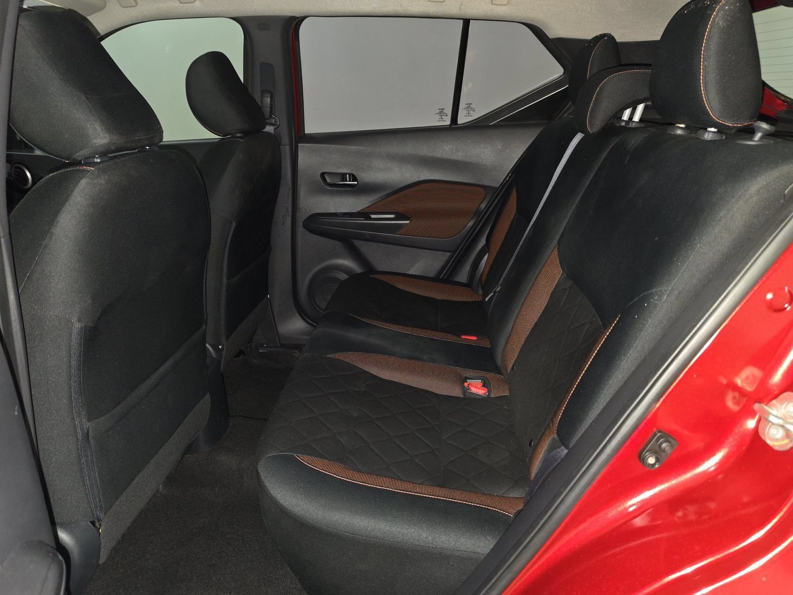 Used 2019 Nissan Kicks SR w/ Exterior Package FWD image 6