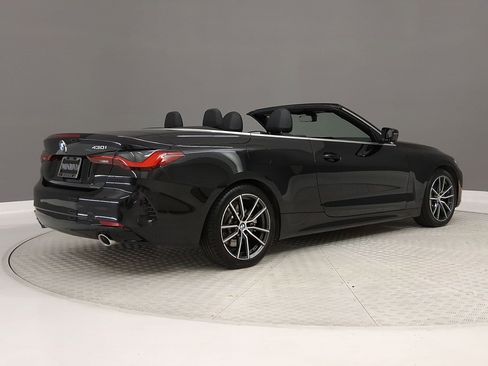 Used 2025 BMW 430i Convertible w/ Premium Package image 7