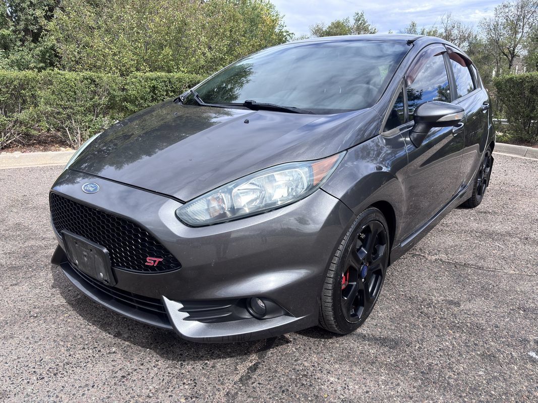 Used 2016 Ford Fiesta ST FWD image 5
