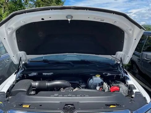 Used 2020 RAM 1500 Big Horn AWD/4WD image 30
