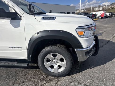 Used 2021 RAM 1500 Big Horn image 3