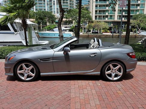 Used 2013 Mercedes-Benz SLK 250 image 14