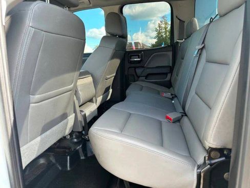 Used 2018 Chevrolet Silverado 1500 W/T AWD/4WD image 10
