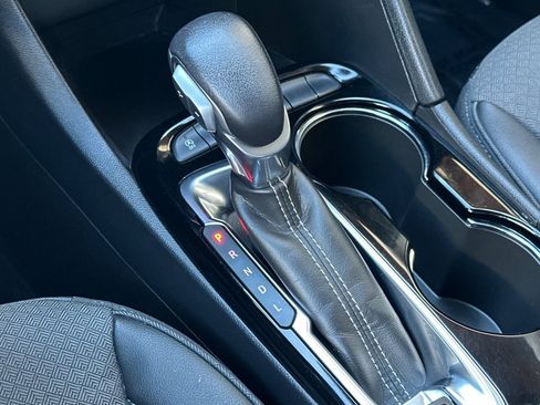 Used 2024 Buick Encore GX Preferred image 28